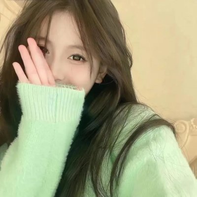 黄金庭院：冬日里的新年愿望